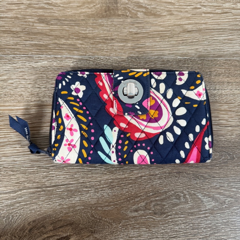 Vera Bradley Painted Paisley RFID Turnlock Wallet Quilted Navy Floral